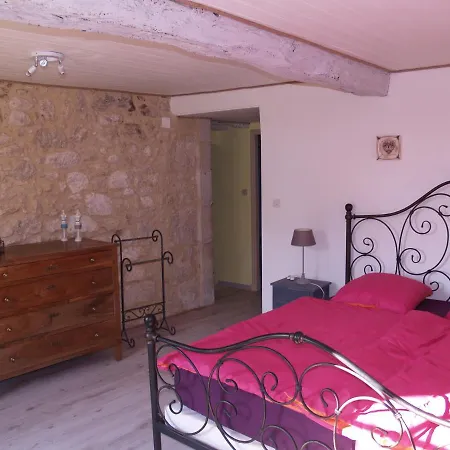 A Labourdette Bed and Breakfast 3*